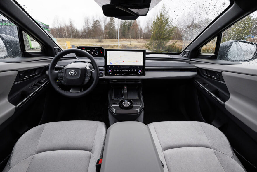 Toyota C-HR+