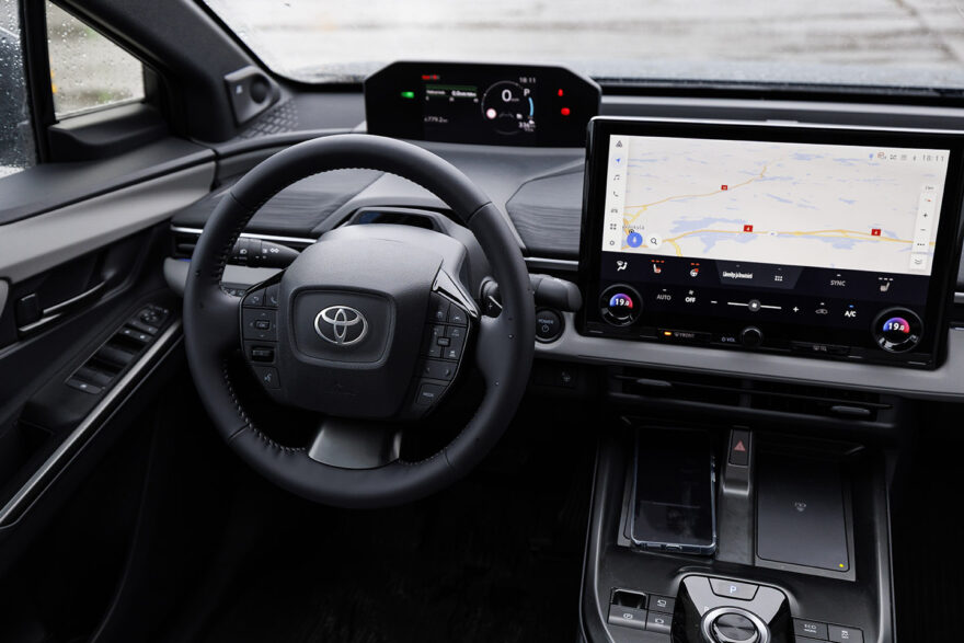 Toyota C-HR+