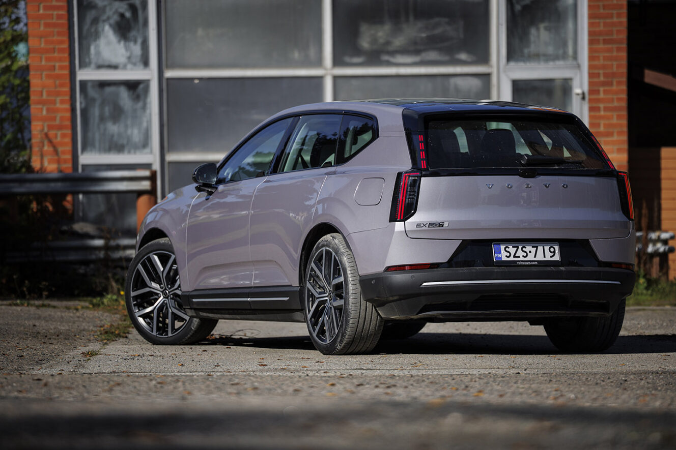 Volvo EX60