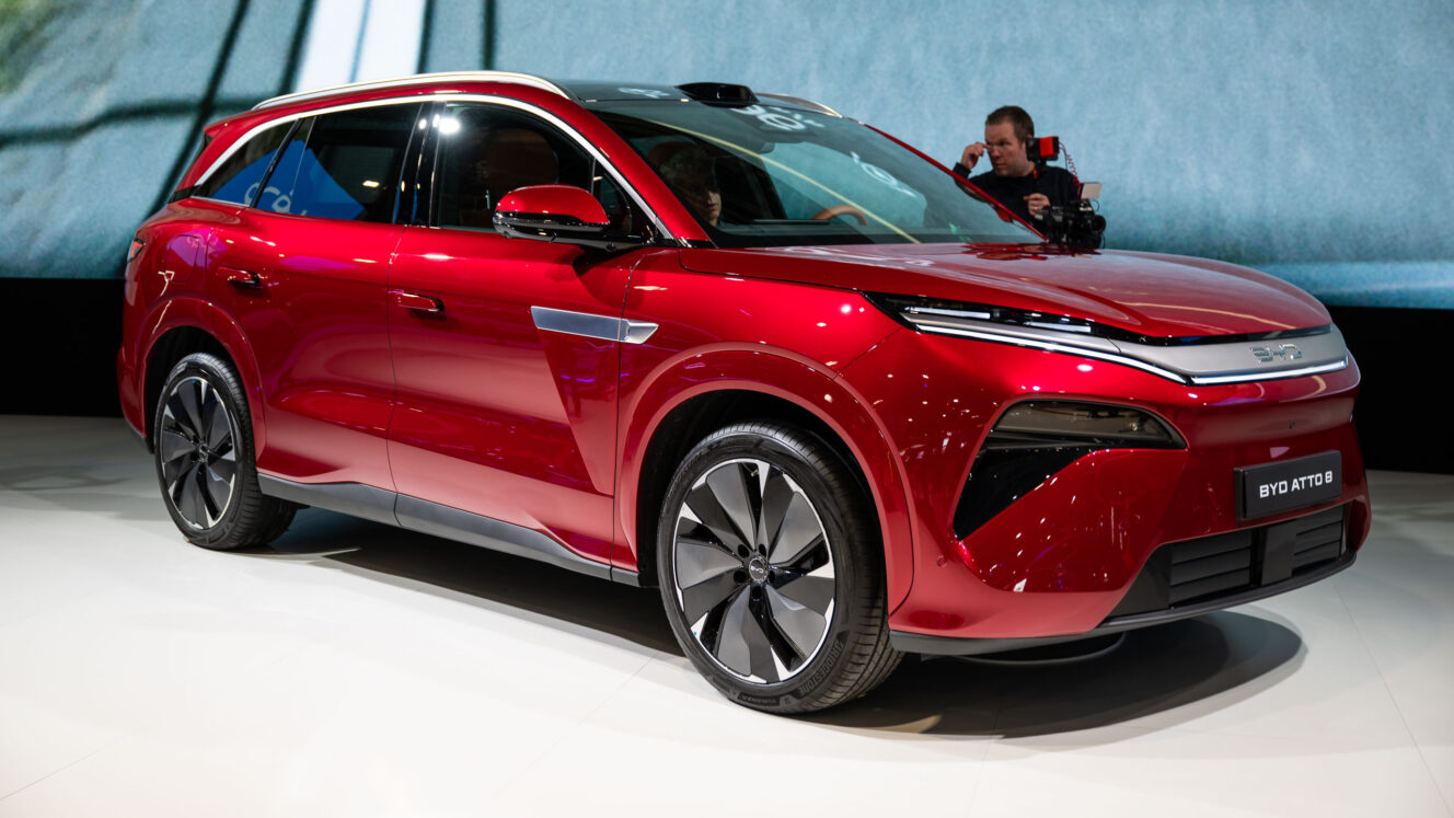 BYD Atto 8