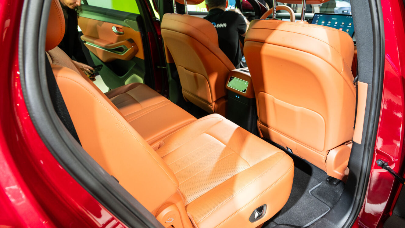 BYD Atto 8