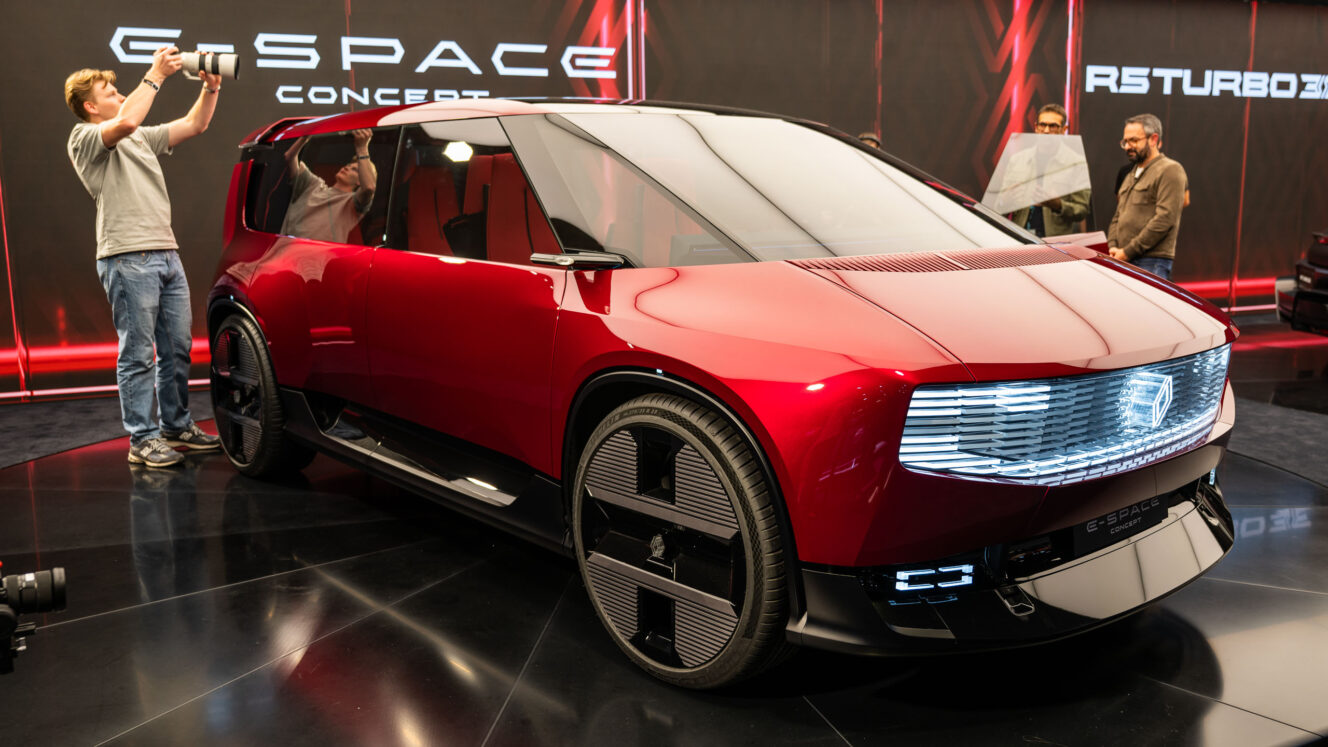 Renault E-space Espace konsepti sähköauto tila-auto